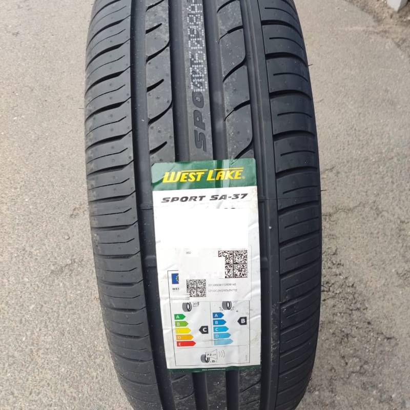 Westlake SA37 215/55R18 99V XL  TL