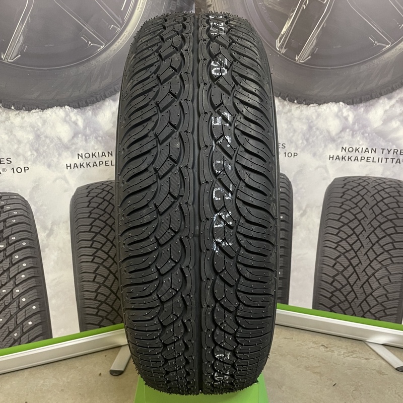 Yokohama Parada Spec-X PA02 275/45R20 110V RF  TL