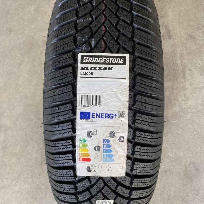 Bridgestone Blizzak LM-005 275/50R20 113V XL TL