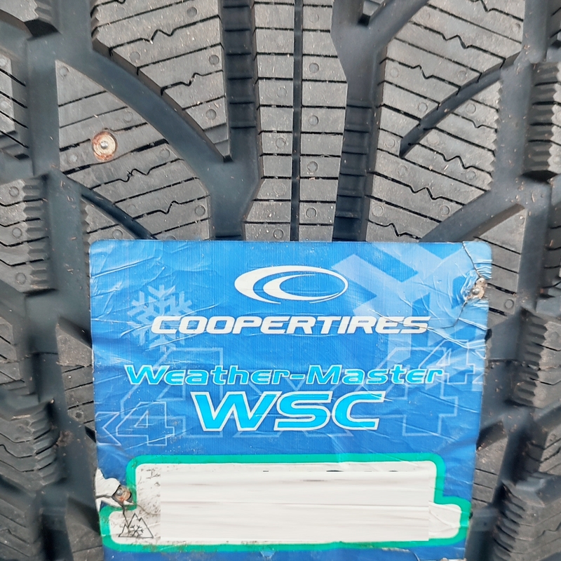 Cooper Weather-Master WSC 245/60R18 105T TL (шип.)