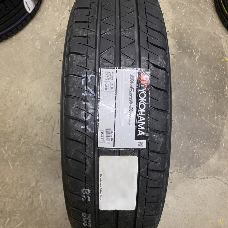 Yokohama BluEarth-Van RY55 225/70R15C 112/110S TL