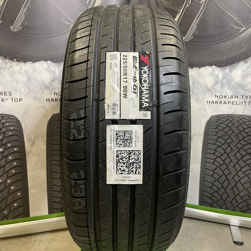 Yokohama BluEarth-GT AE-51 225/50R17 98W TL