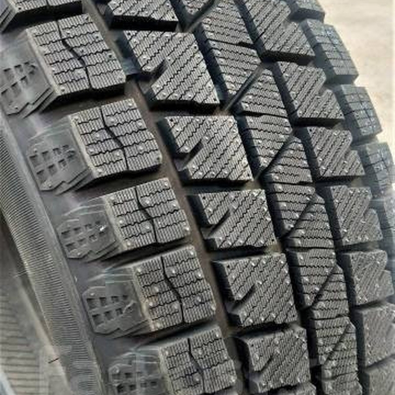 Sailun Ice Blazer Arctic SUV 215/65R16 102H XL TL