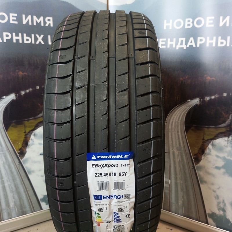 Triangle EffeXSport TH202 225/45R18 95Y XL M+S  TL