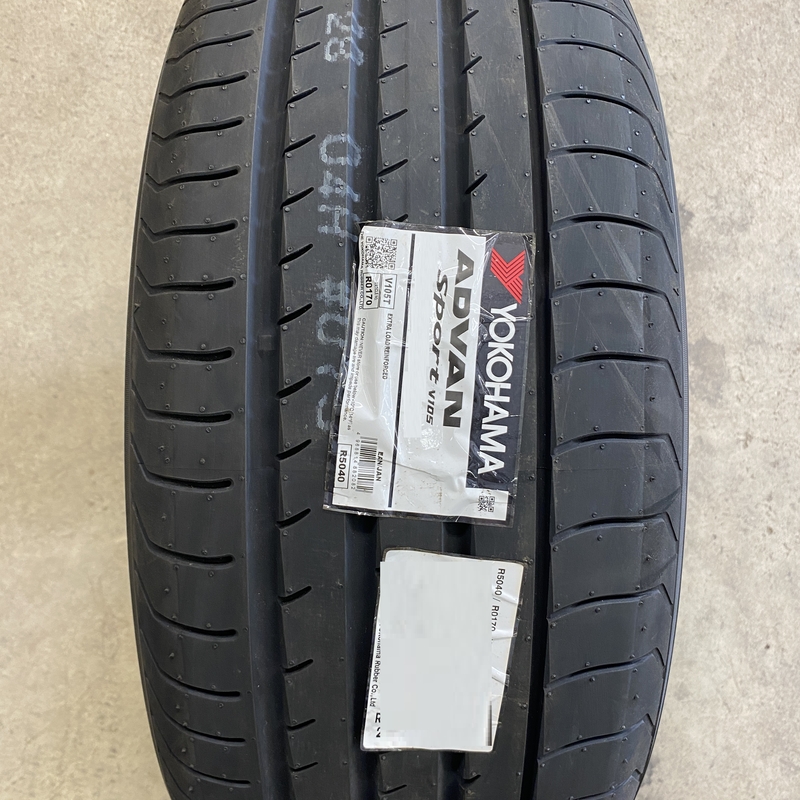 Yokohama Advan Sport V105T 285/45R20 112Y TL