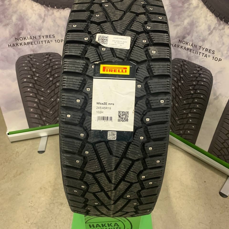 Pirelli Ice Zero 245/45R19 102H XL TL (шип.)