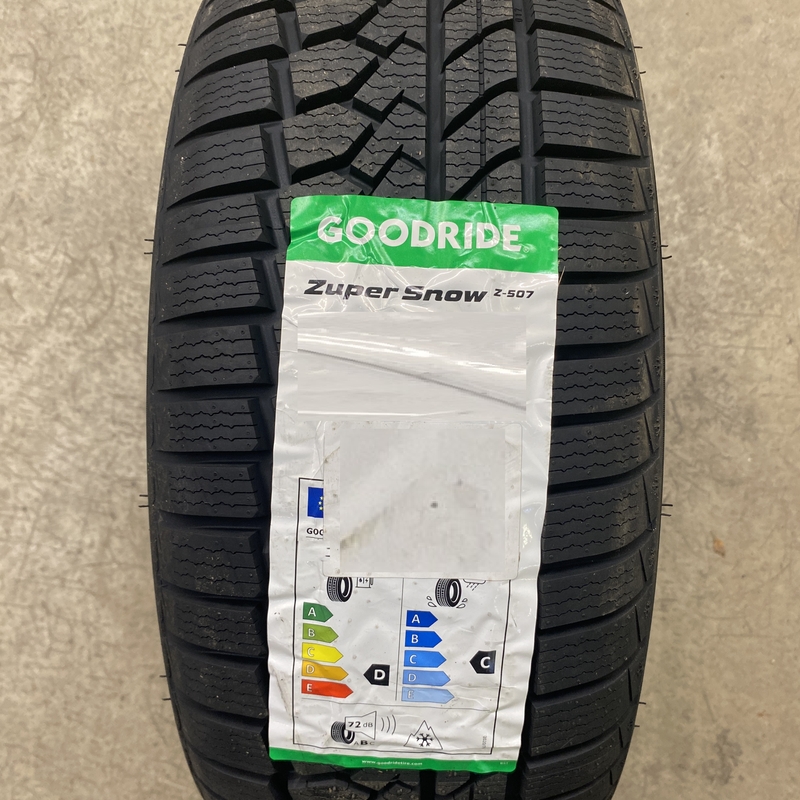 Goodride Zuper Snow Z-507 255/40R19 100V XL TL