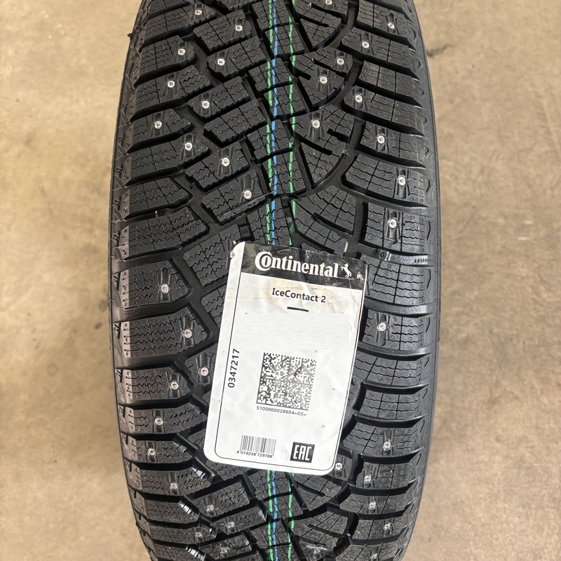 Continental IceContact 2 245/50R18 104T XL FR KD  TL (шип.)