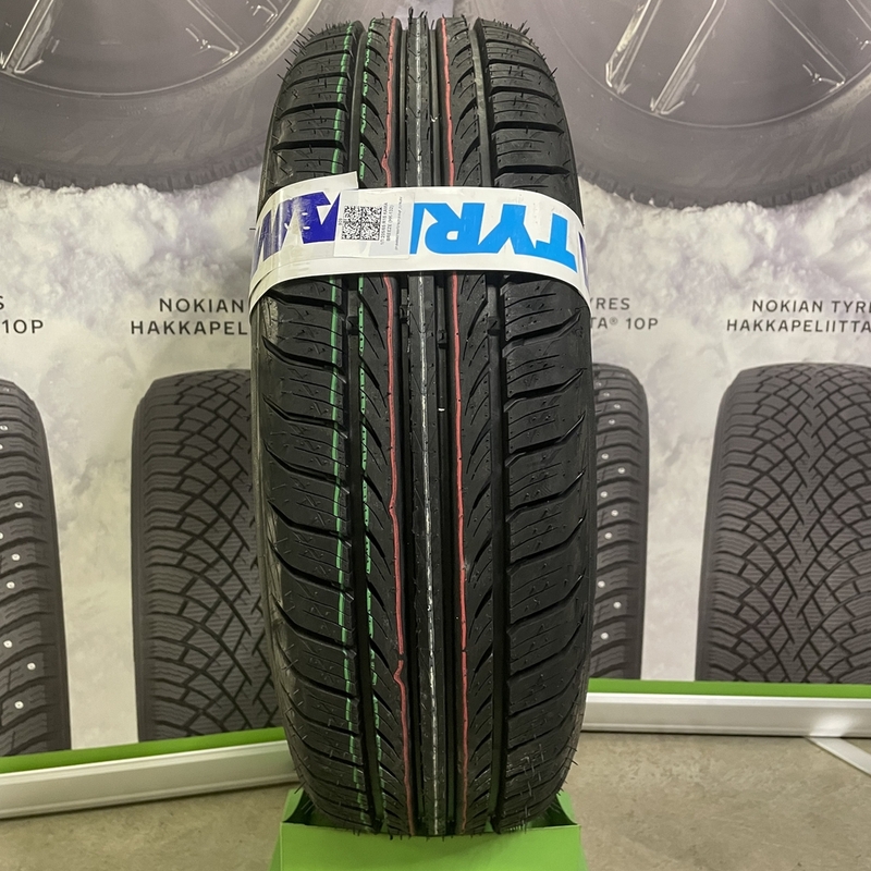 КАМА (Нижнекамский шинный завод) Breeze (HK-132) 205/65R15 94T TL