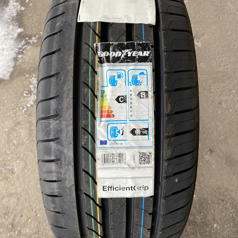 Goodyear EfficientGrip 275/40R19 101Y XL MOE TL