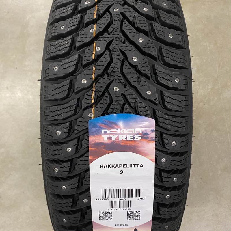 Nokian Tyres Hakkapeliitta 9 225/50R18 95T RunFlat TL (шип.)