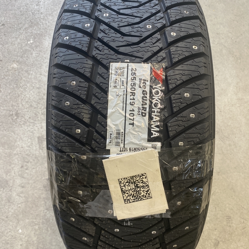 Yokohama IceGuard Stud IG65 255/50R19 107T TL (шип.)